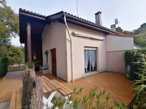 Petite maison de charme à 1km du lac de Sanguinet et 20min d'Arcachon